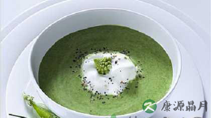 艾叶泡脚的功效与注意事项