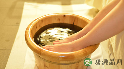 冬季养生_生姜水泡脚的好处