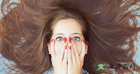 防止秋燥脱发有妙招