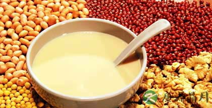 秋天喝花式豆浆滋润祛燥