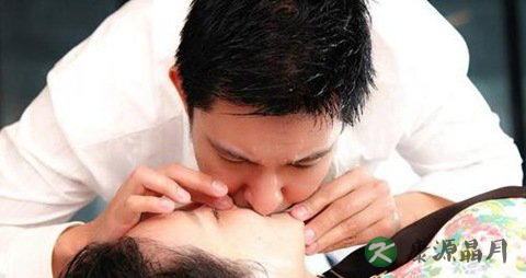 人工呼吸的操作方法
