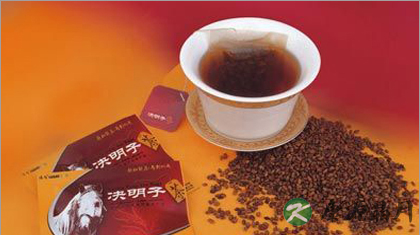 决明子泡水喝的功效和弊端