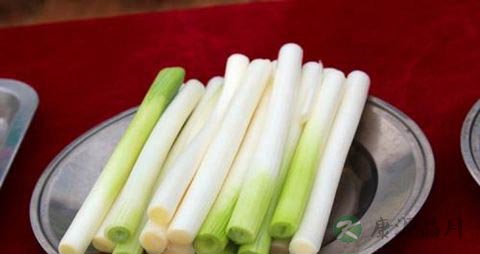 葱白的功效与作用_葱白的药用价值