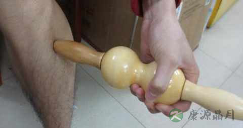 如何按摩足三里穴