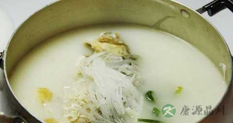 催乳按摩的按摩手法