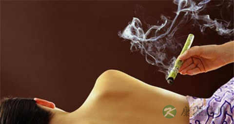 发烧艾灸灸哪里