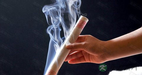 怎样找准足三里穴