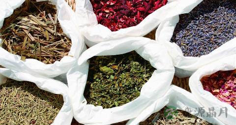 用银杯泡中药茶好吗