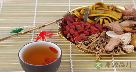 喝中药可以吃桂圆吗