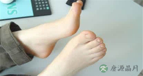 治脚癣的方法 治脚癣的方法