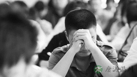 影响记忆力的8大恶习 你有吗