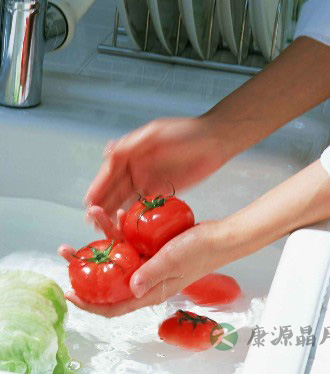 超实用：清除蔬果的残留农药有妙招