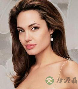 秋季防治嘴唇干裂方法有哪些？