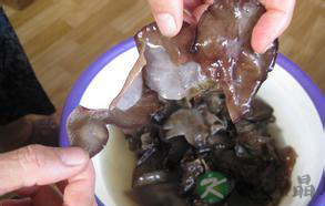 造“假”食物!挑选五种食物须看颜色 造“假”食物!挑选五种食物须看颜色