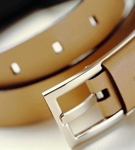 系腰带也要讲究保健作用