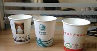 警惕!一次性纸制杯装热水存在毒性 警惕!一次性纸制杯装热水存在毒性