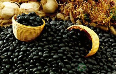 补药一堆不如黑豆一把！