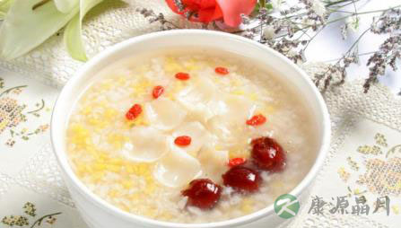 冬季养生应多食营养丰富的粥类