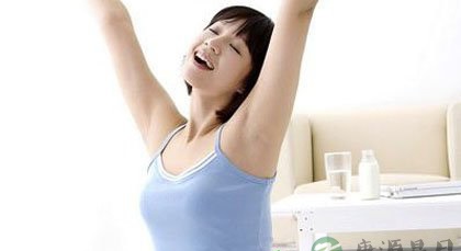 被闹钟叫醒易致命？