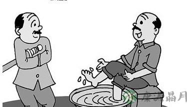 老人更应该用热水泡脚