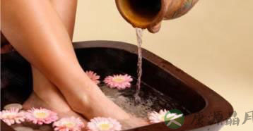 热水泡脚巧养生 但三种人慎泡热水脚 热水泡脚巧养生 但三种人慎泡热水脚