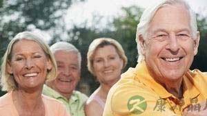 惊!低头60度=给劲椎挂2个大西瓜 惊!低头60度=给劲椎挂2个大西瓜