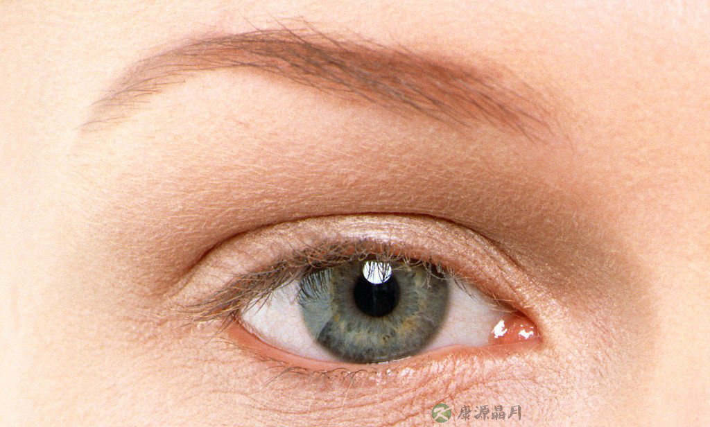 教你怎样防止眼睛过早衰老