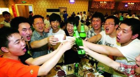 提醒！喝酒应酬的人不能点四菜