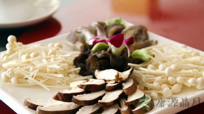 吃什么能丰胸?这些食物让胸部溢出来 吃什么能丰胸?这些食物让胸部溢出来