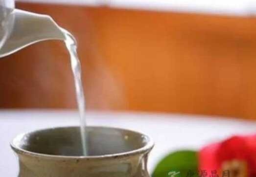 喝苦荞茶既美容又养生！