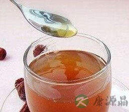 女性适量喝茶 养生又防病