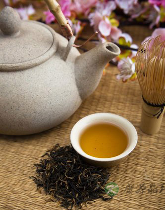 自制3款中药茶饮缓解口腔溃疡