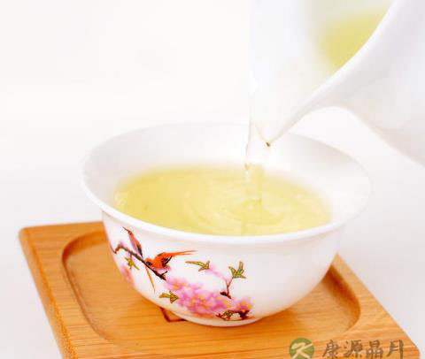 杜仲香茶有补肾强筋的作用，可以理气、止痛功效