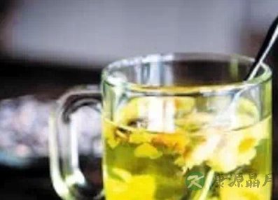 花茶温柔却有药性，饮用花茶先懂得功效
