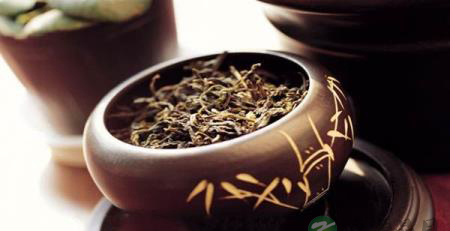 品岩茶技巧