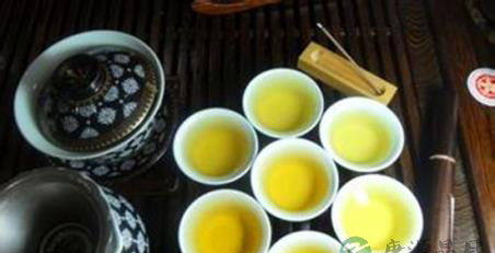 沉香茶的功效与作用介绍