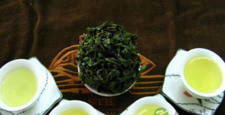 怎样鉴别茶中是否添加香精