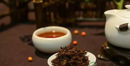 普洱茶为什么会出现酸味？