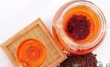 高血压也能喝茶 但要喝这几款茶