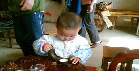学龄前小孩可以喝茶吗