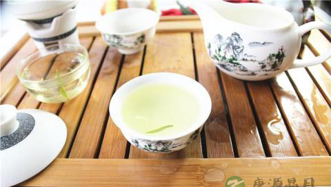 竹沥清茶 清热驱风功效