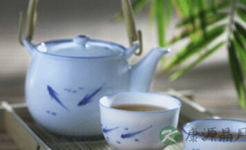 沏一茶壶茶为自己，铁观音保健养生好效果