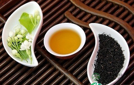 茶道文化 沏茶“八分满”才为敬