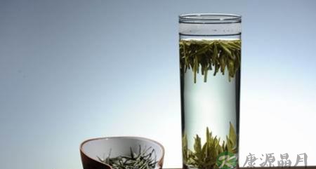 眼睛是心灵的窗户，保护它就喝菊花茶