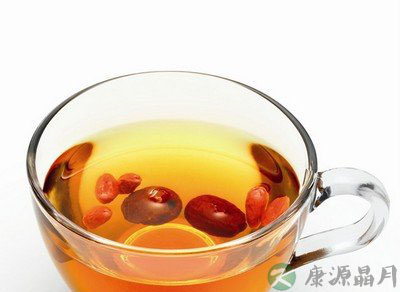 枸杞子泡水喝的六大功效 养肝明目抗衰老