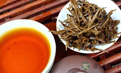秋季暖身养胃要多喝红茶