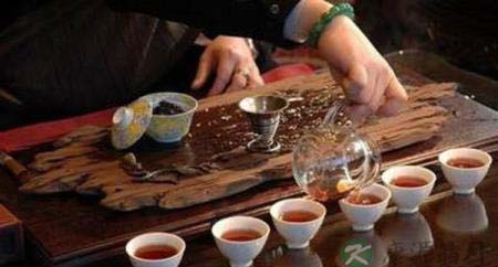 品茶，人生多出一番滋味