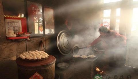 农历八月初三，恭逢掌管饮食主宰祸福灶神圣诞
