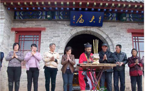 大同大庙的四月八