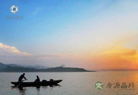 武当山仙境问道 太极湖泛舟养生